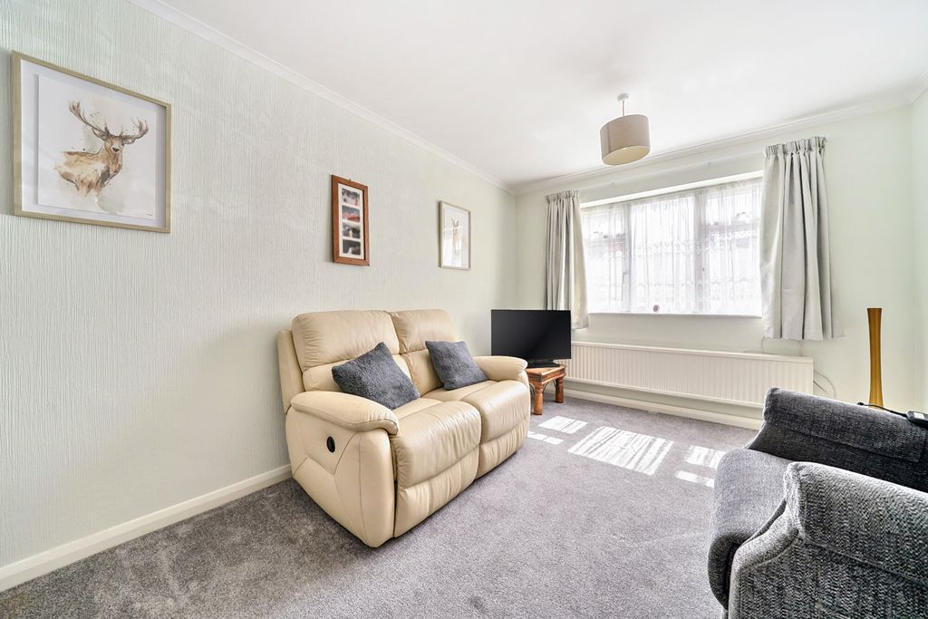 Property photo 3 of 15 Reception