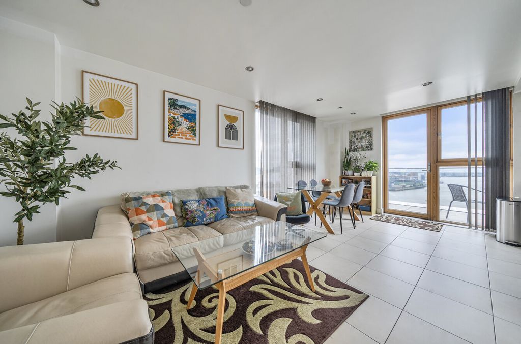 Property photo 3 of 23 1357788-12-68cc09...