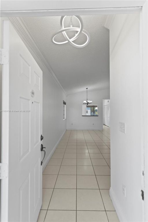 Property photo 2 of 50 <Alttext/>