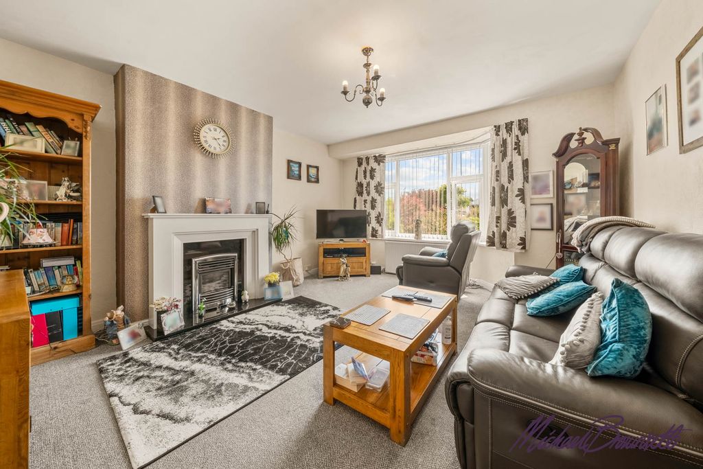 Property photo 2 of 30