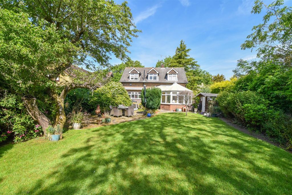 Additional image 28 of 3 bed detached house for saleFrog Street, Kelvedon Hatch, Brentwood CM15