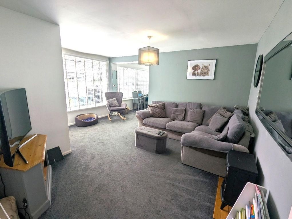 Property photo 2 of 21 18.Jpg