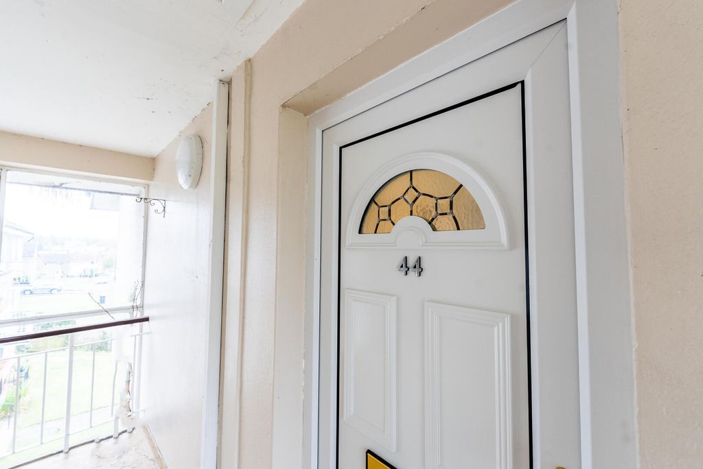 Property photo 2 of 20 Hallway