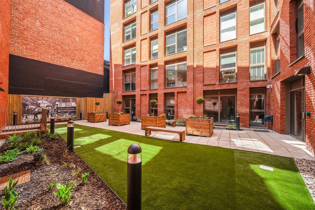 Property photo 2 of 12 1449190-9-69E8Af599B6Aa.Jpg