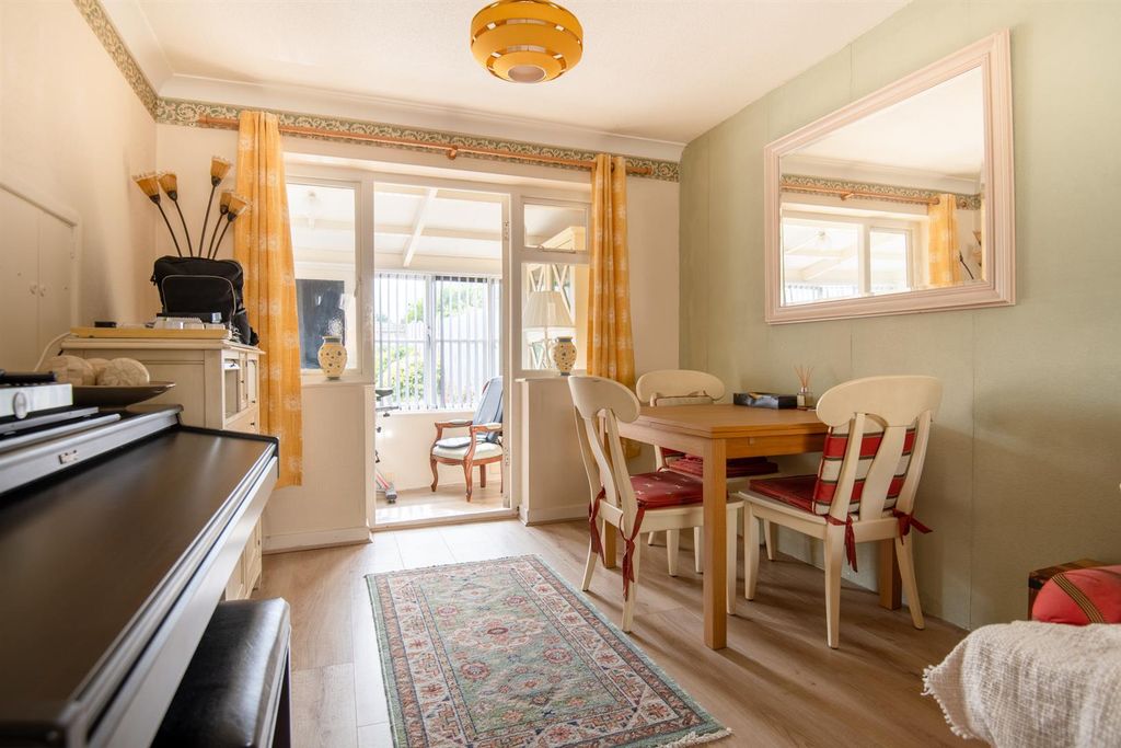 Property photo 3 of 18 Dsc_1684-Hdr.Jpg