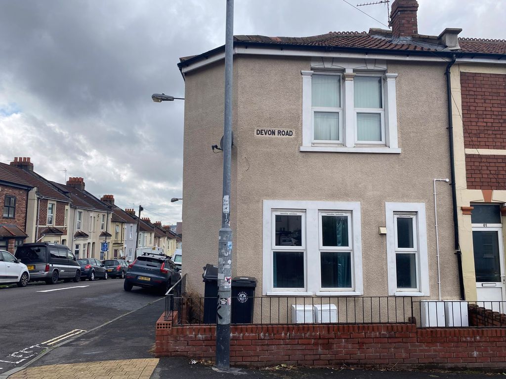 Property photo 1 of 11 Photo 3