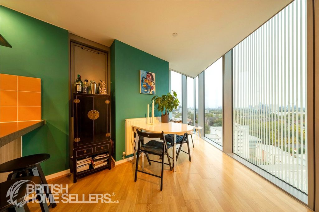 Property photo 2 of 14 Picture No. 10