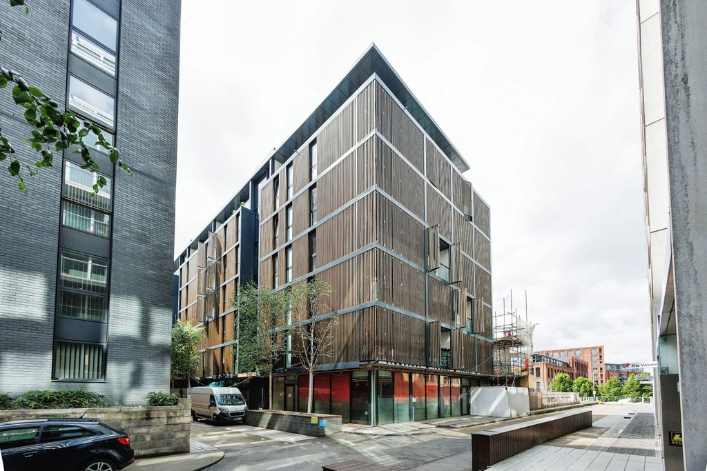 Property photo 2 of 15 Photography