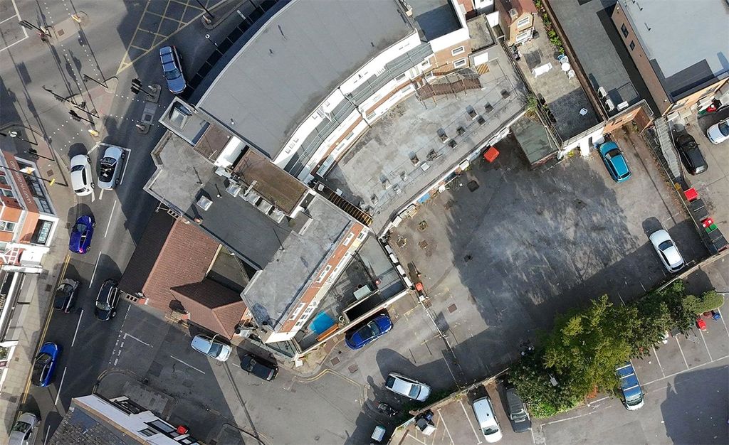 Property photo 1 of 47 Picture No. 54