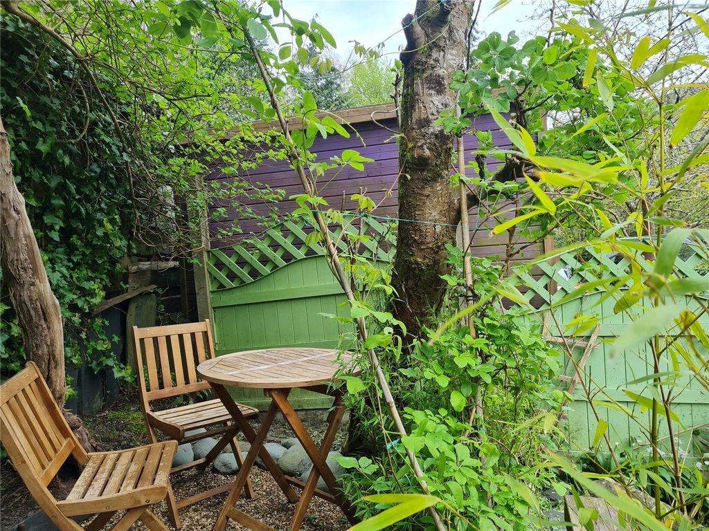 Property photo 2 of 26 Picture No. 32