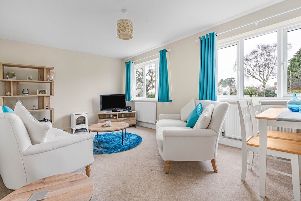 Property photo 2 of 19