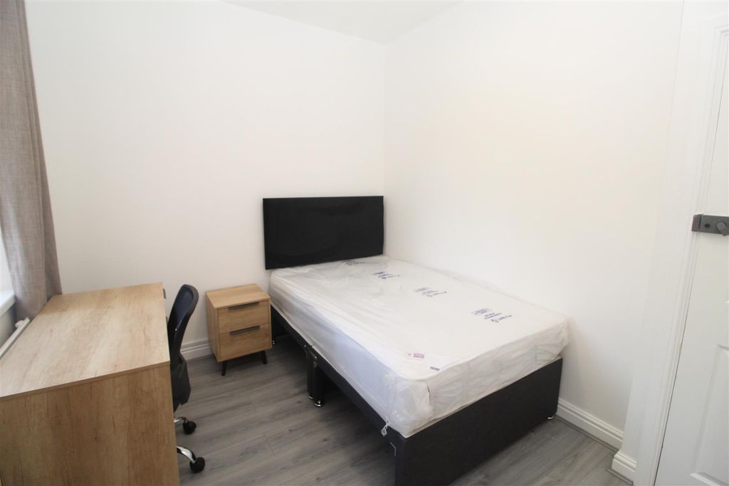 Property photo 1 of 15 Sfmks5Xcxumkgpwuyikmqa.Jpg
