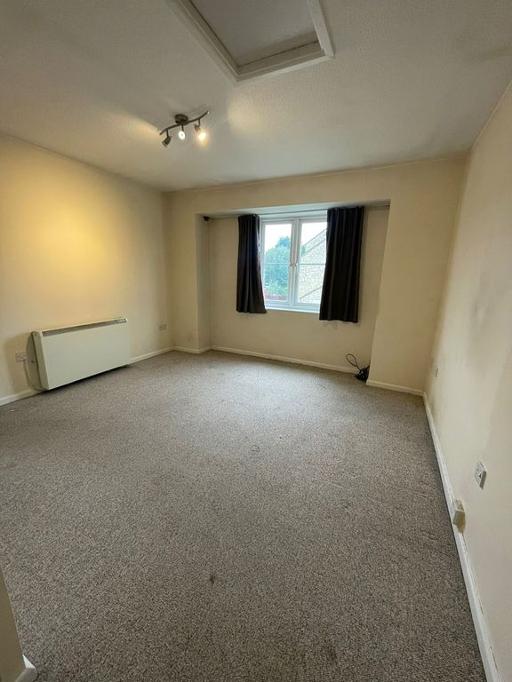 Property photo 3 of 7