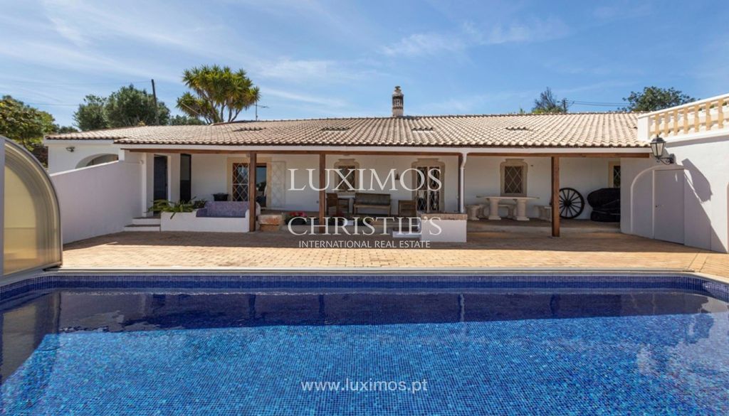 Property photo 2 of 25