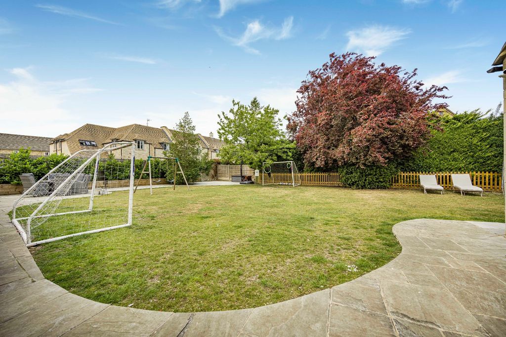 Property photo 3 of 23 Picture No. 57