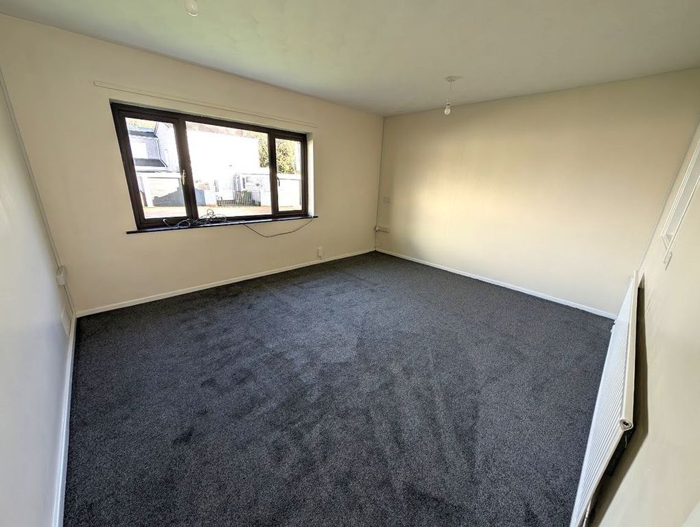 Property photo 2 of 12 Photo 5