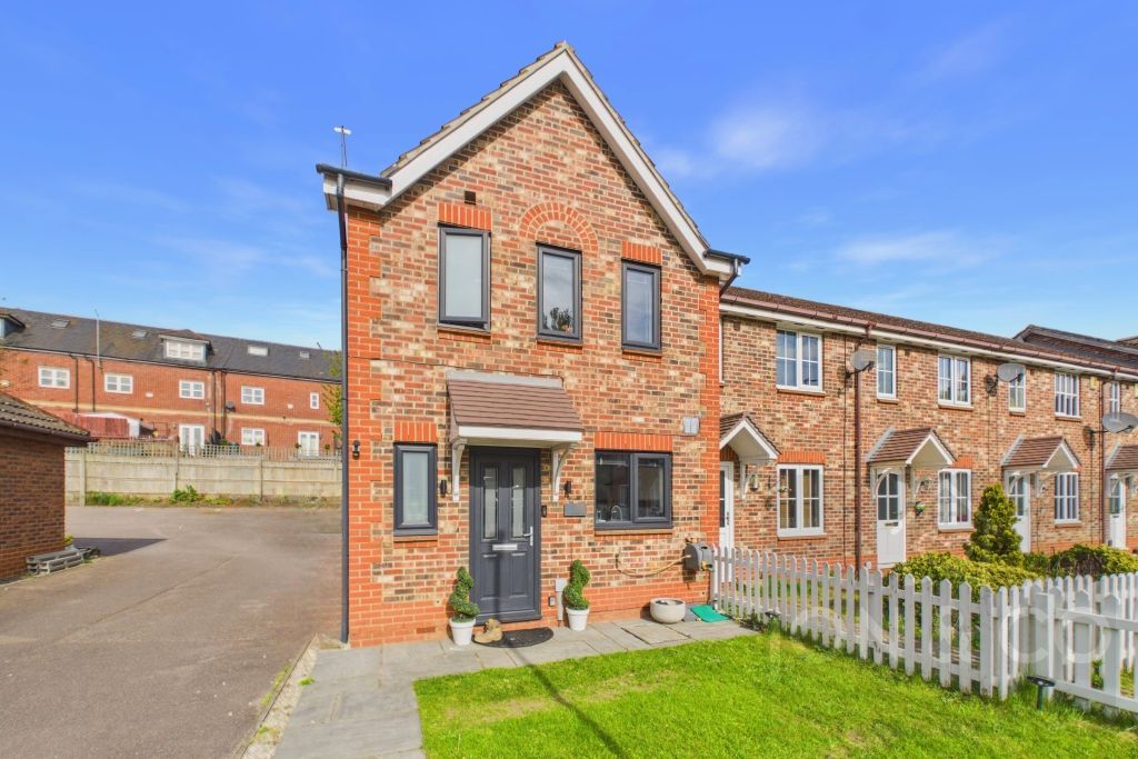 Property photo 1 of 9