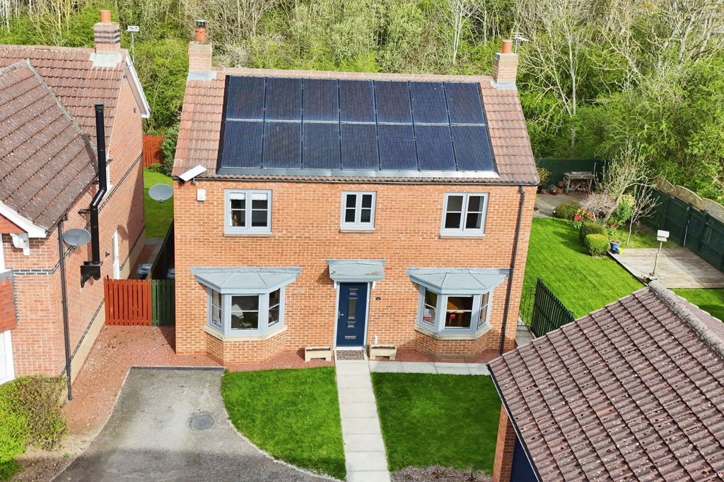 Property photo 2 of 30