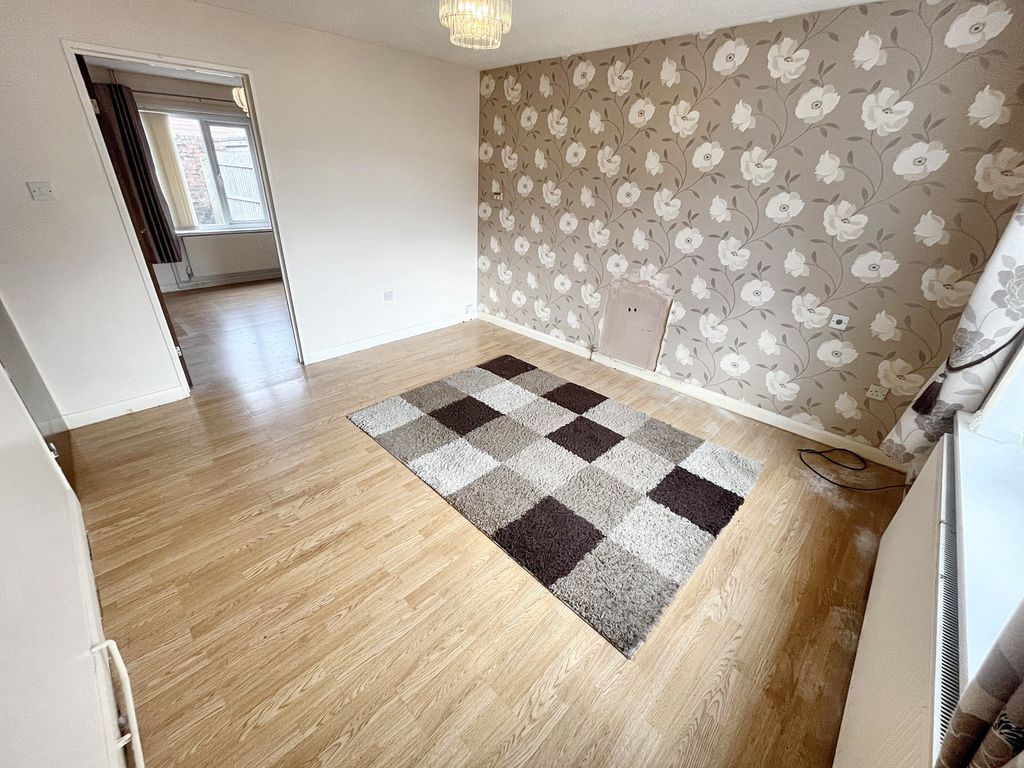 Property photo 3 of 20 Liv3
