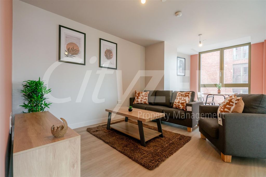 Property photo 1 of 16 Reception