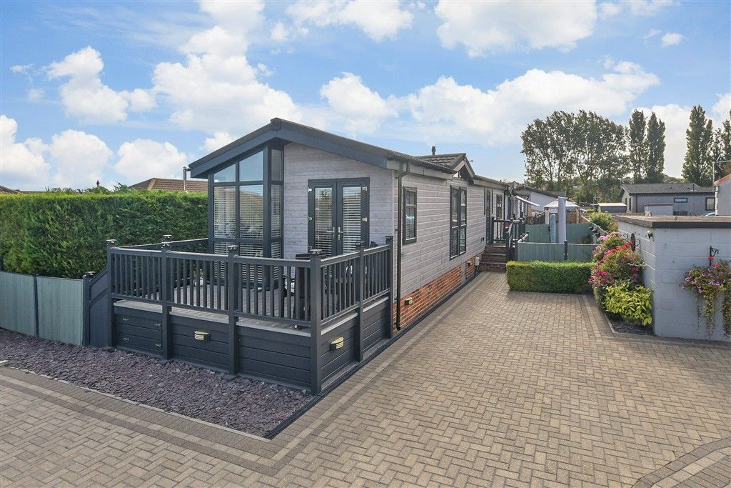 Property photo 1 of 14 External (Web)