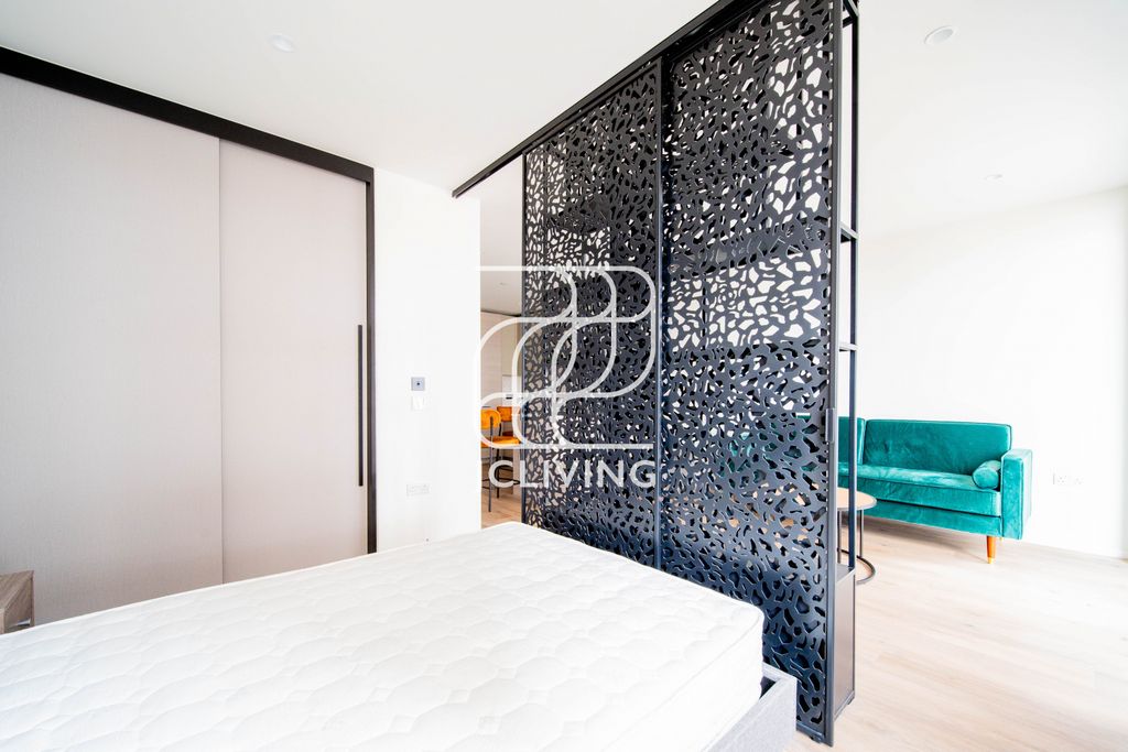 Property photo 1 of 12 Iris House 12 Hemlock Street London E14