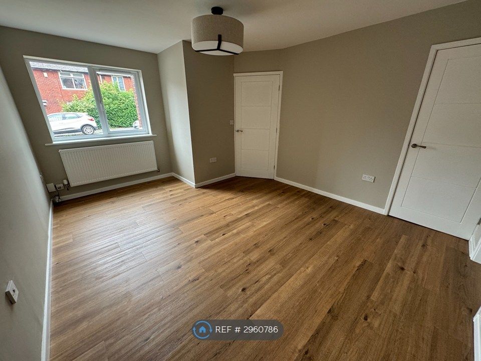 Property photo 2 of 30