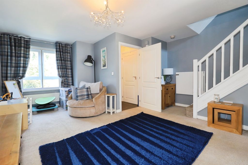 Property photo 3 of 19