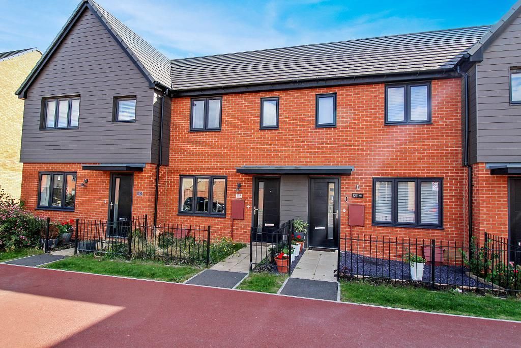 Property photo 1 of 2 Front