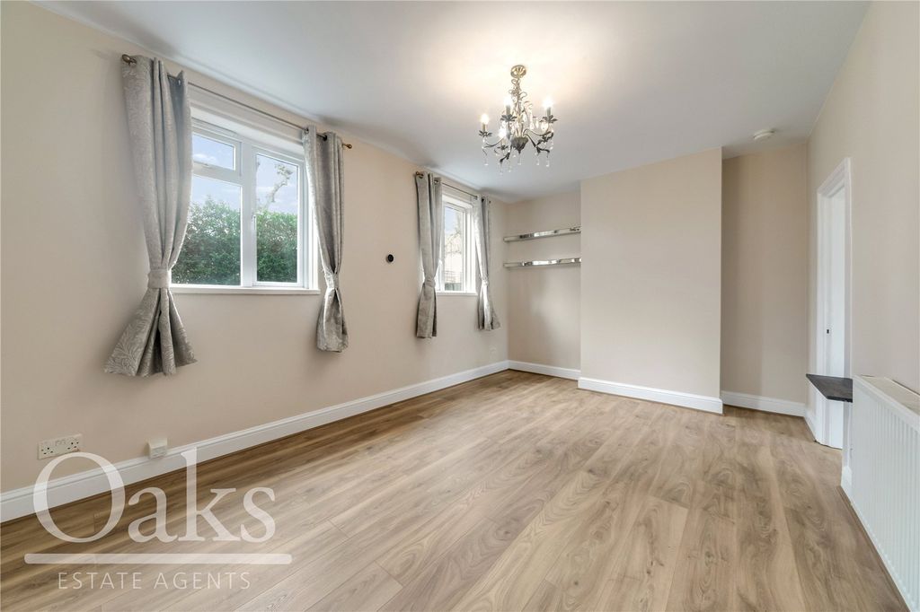 Property photo 2 of 12 Picture No. 03