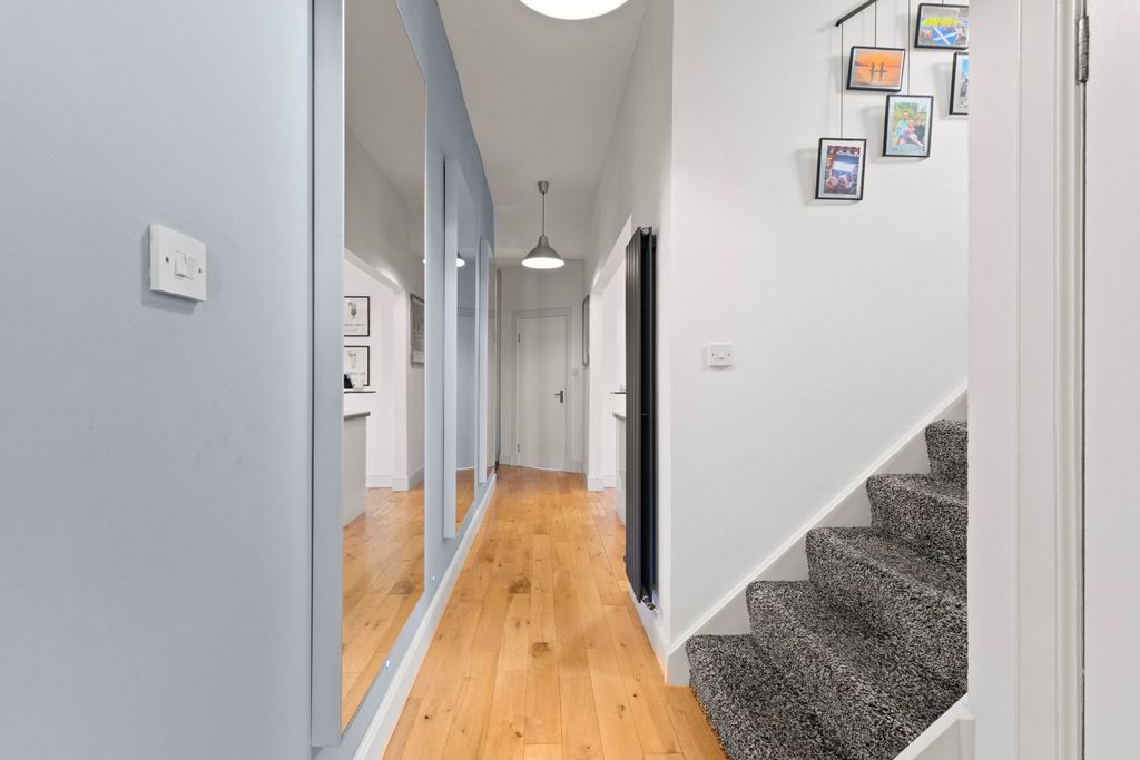 Additional image 13 of 2 bed maisonette for sale162 South Mid Street, Bathgate, West Lothian EH48