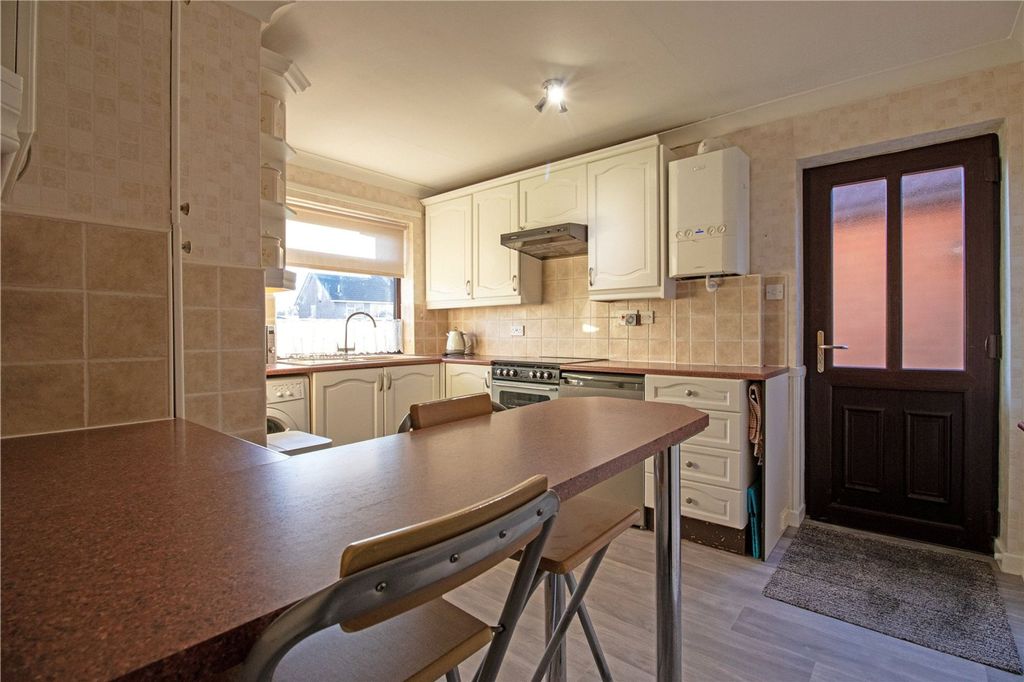 Property photo 3 of 15 Picture No. 05