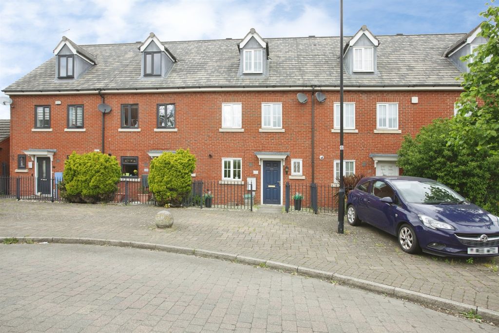 Property photo 2 of 19