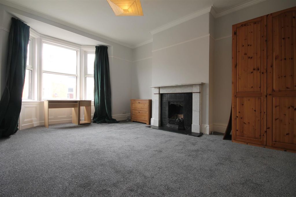 Property photo 3 of 13 62362.Jpg