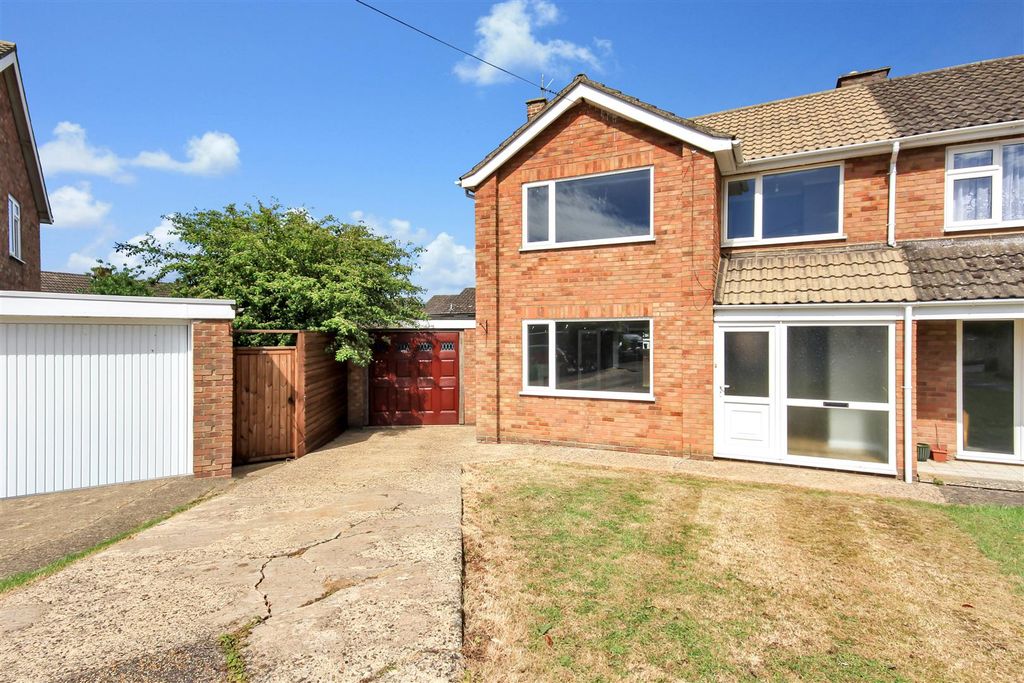 Property photo 1 of 17 Front 1.Jpg