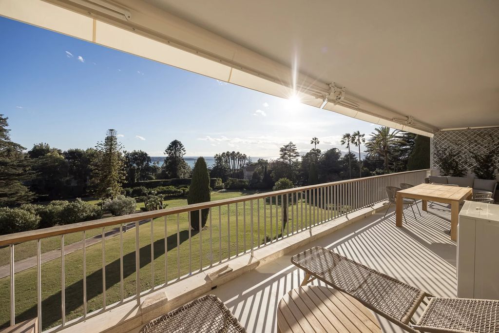 Property photo 2 of 32