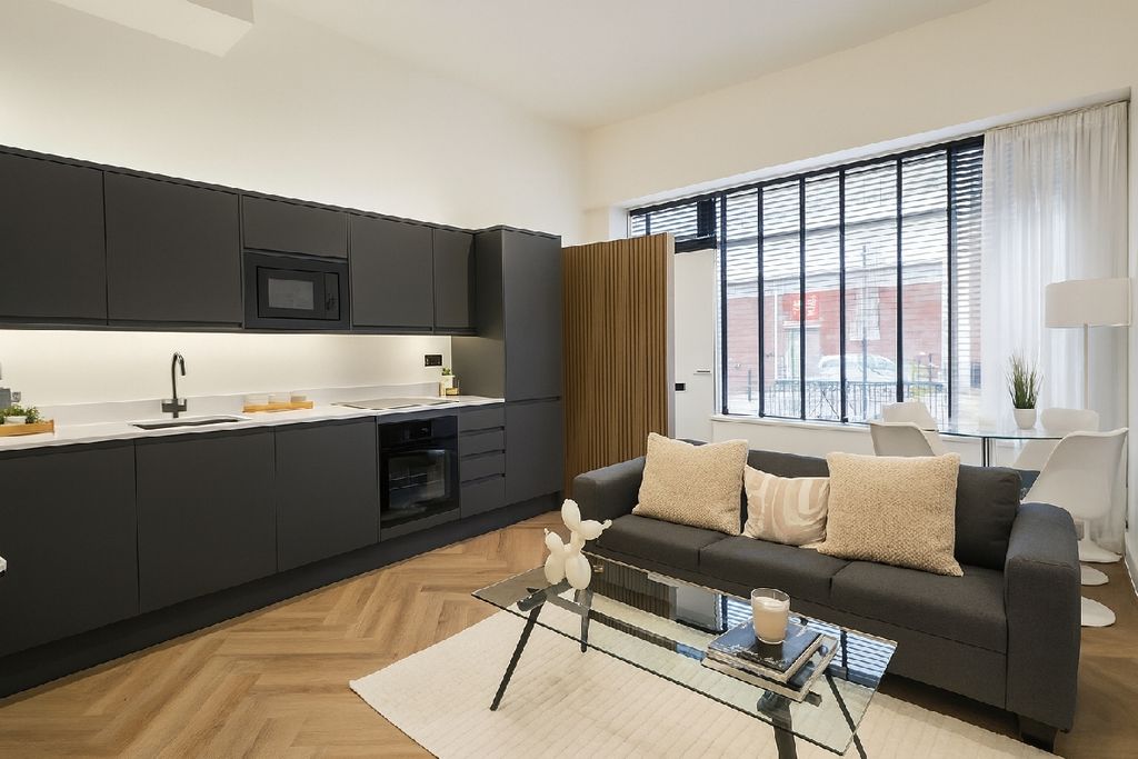 Property photo 2 of 13 Photo 1