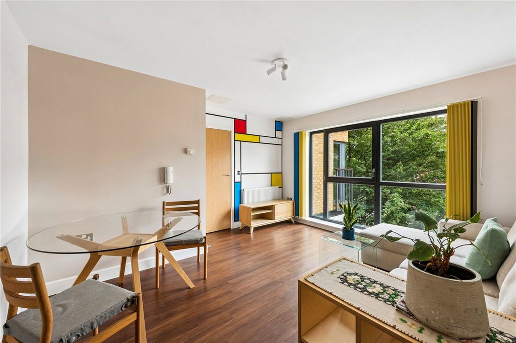 Property photo 1 of 10 Picture No. 05