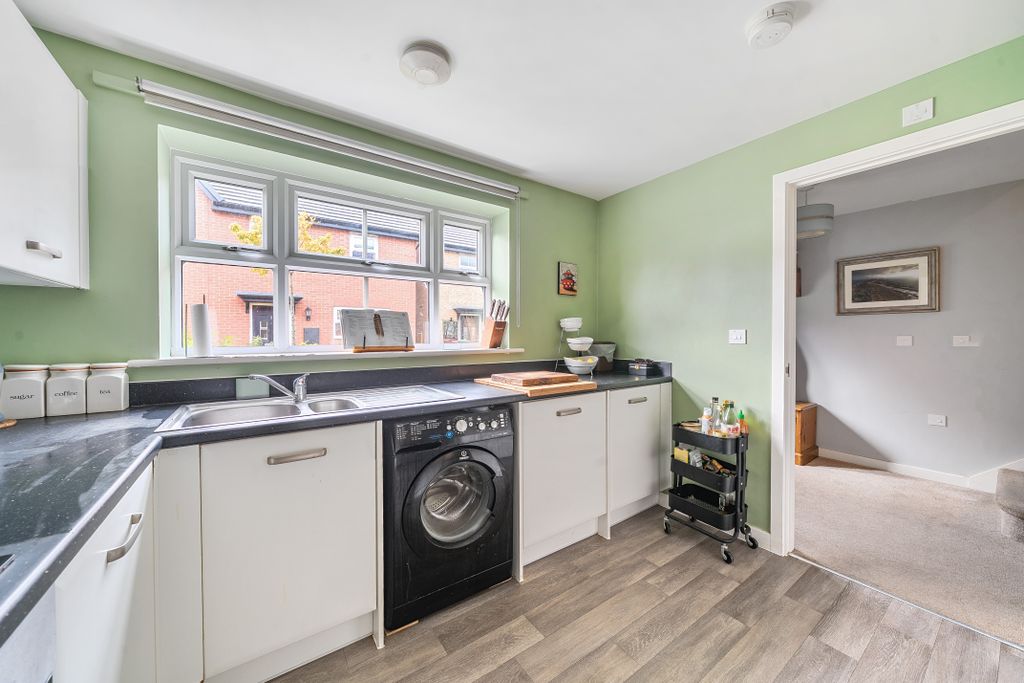 Property photo 3 of 16