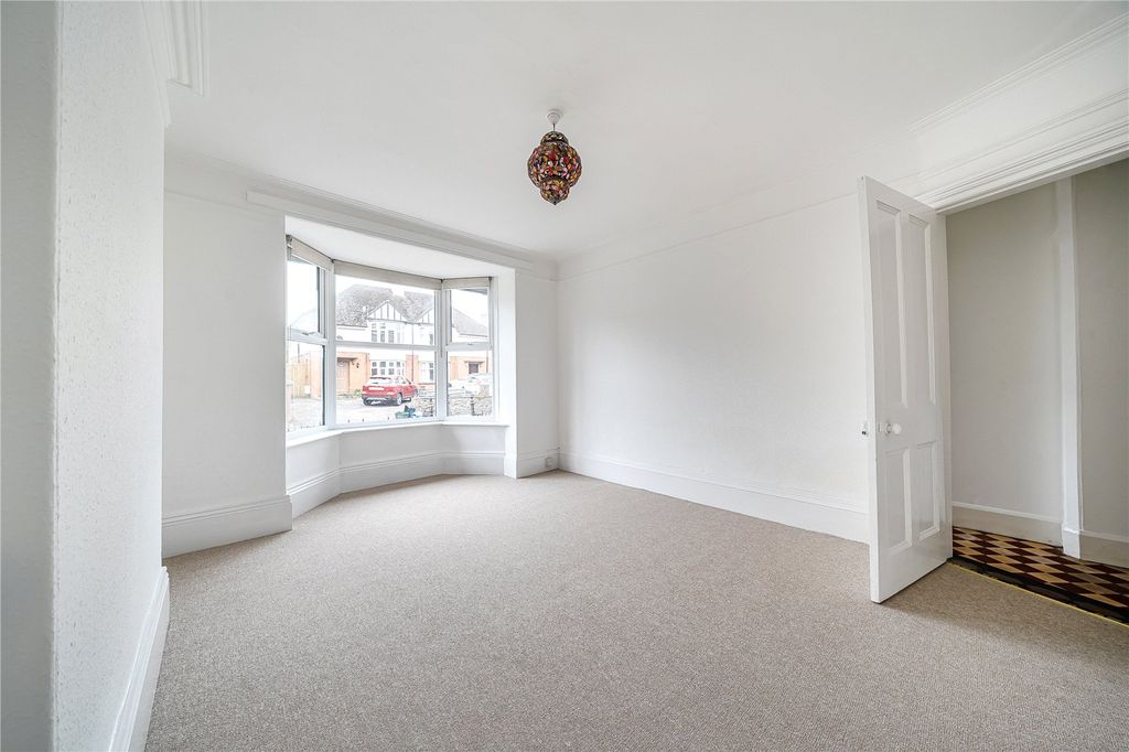 Property photo 2 of 14 Picture No. 34