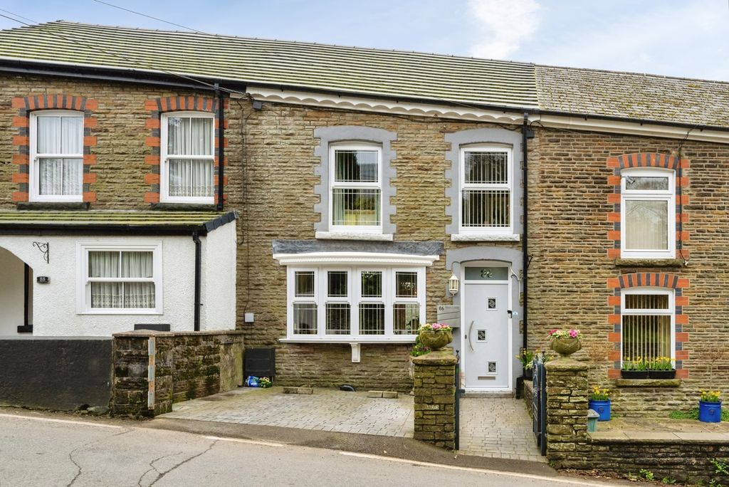 Property photo 1 of 19 Pbox-Img.Jpg