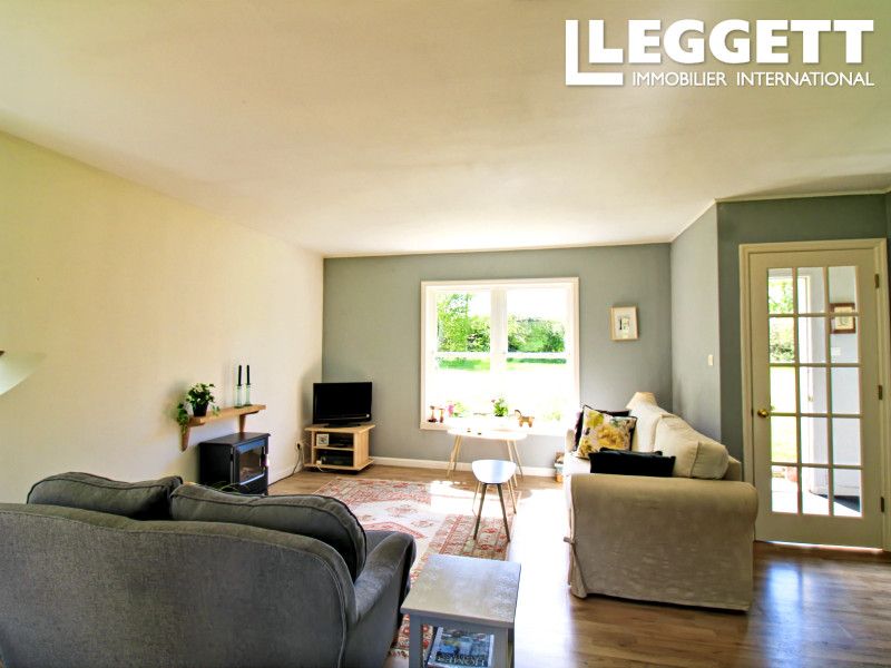 Property photo 2 of 10