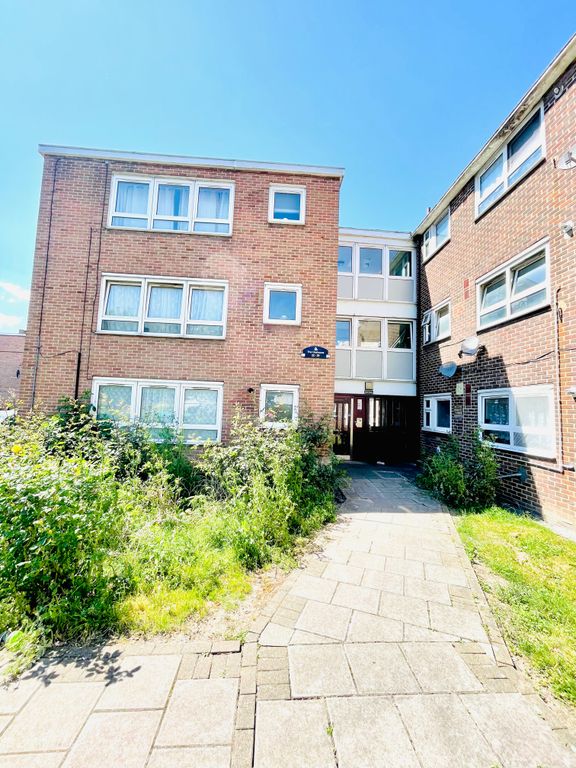 Property photo 3 of 23