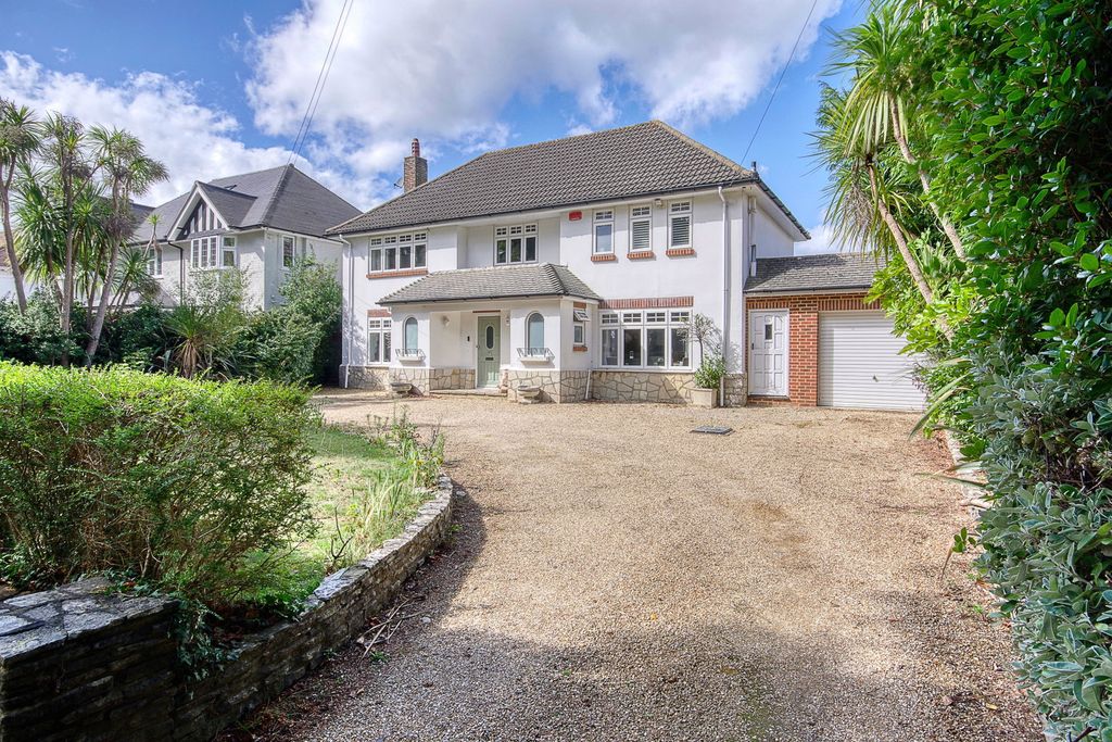 Property photo 1 of 40