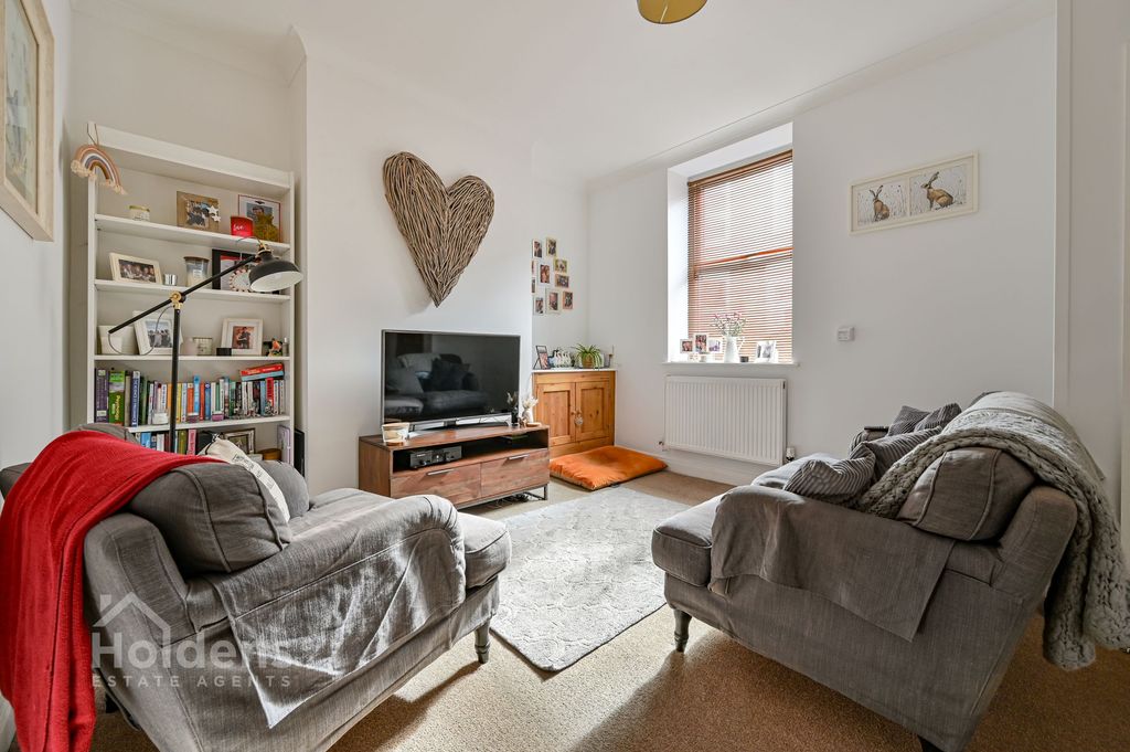 Property photo 3 of 16