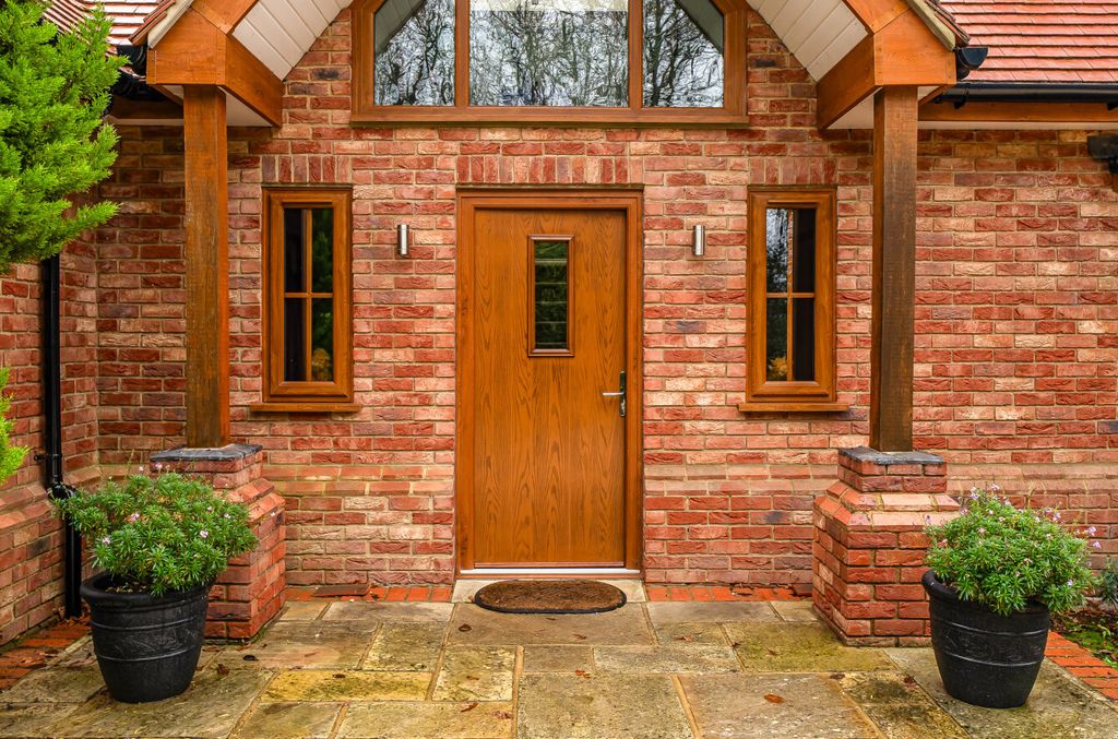 Property photo 2 of 31 1404783-50-6978d1...