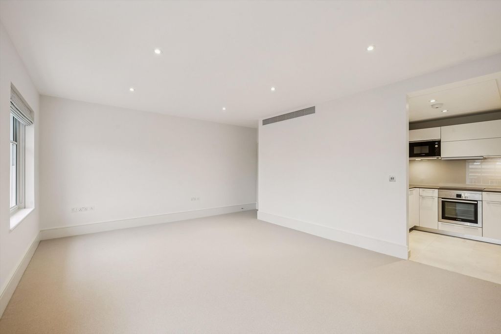 Property photo 1 of 9 Image