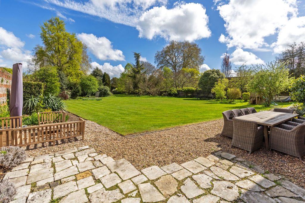 Property photo 2 of 12