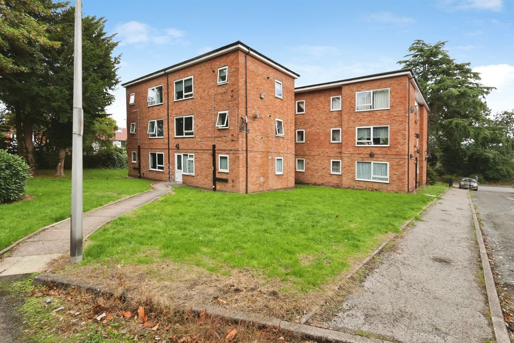 Property photo 2 of 14