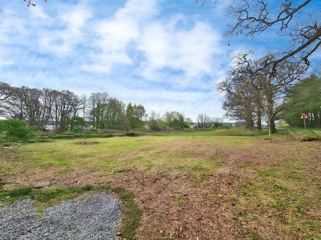 Property photo 3 of 8 4B4319Eb-Plot 203.Jpg